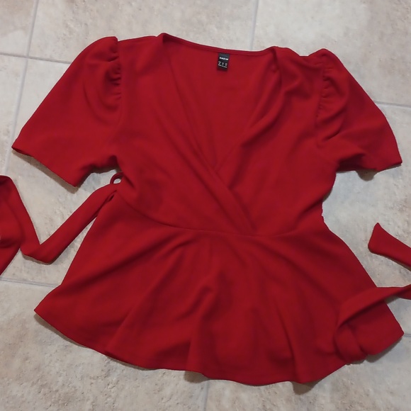 Shirt NWOT. Never worn. - Picture 3 of 4